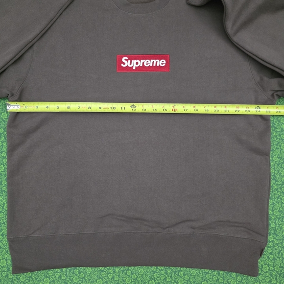 Supreme Brown Crewneck - Picture 5 of 10